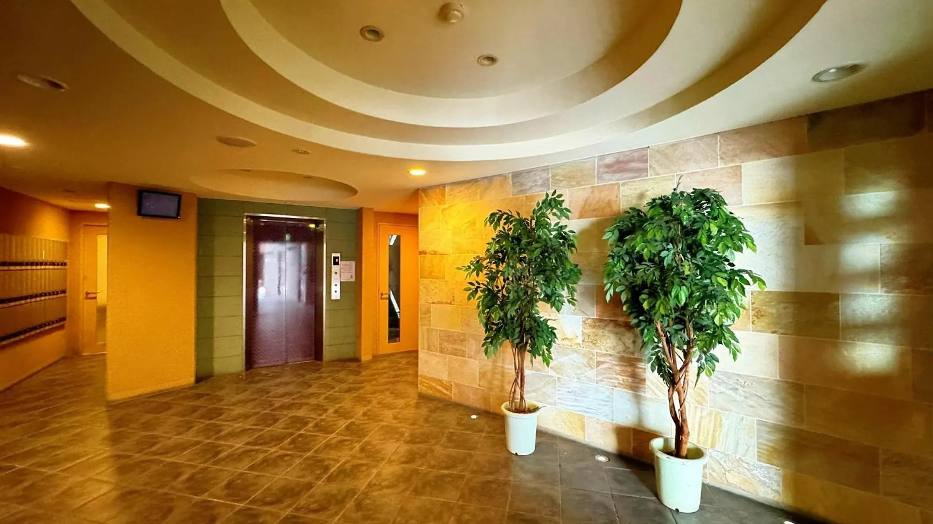 Crystal Court Namba 204, 402, 704, 801, 802, 902 - Vacation Stay 17706 Osaka