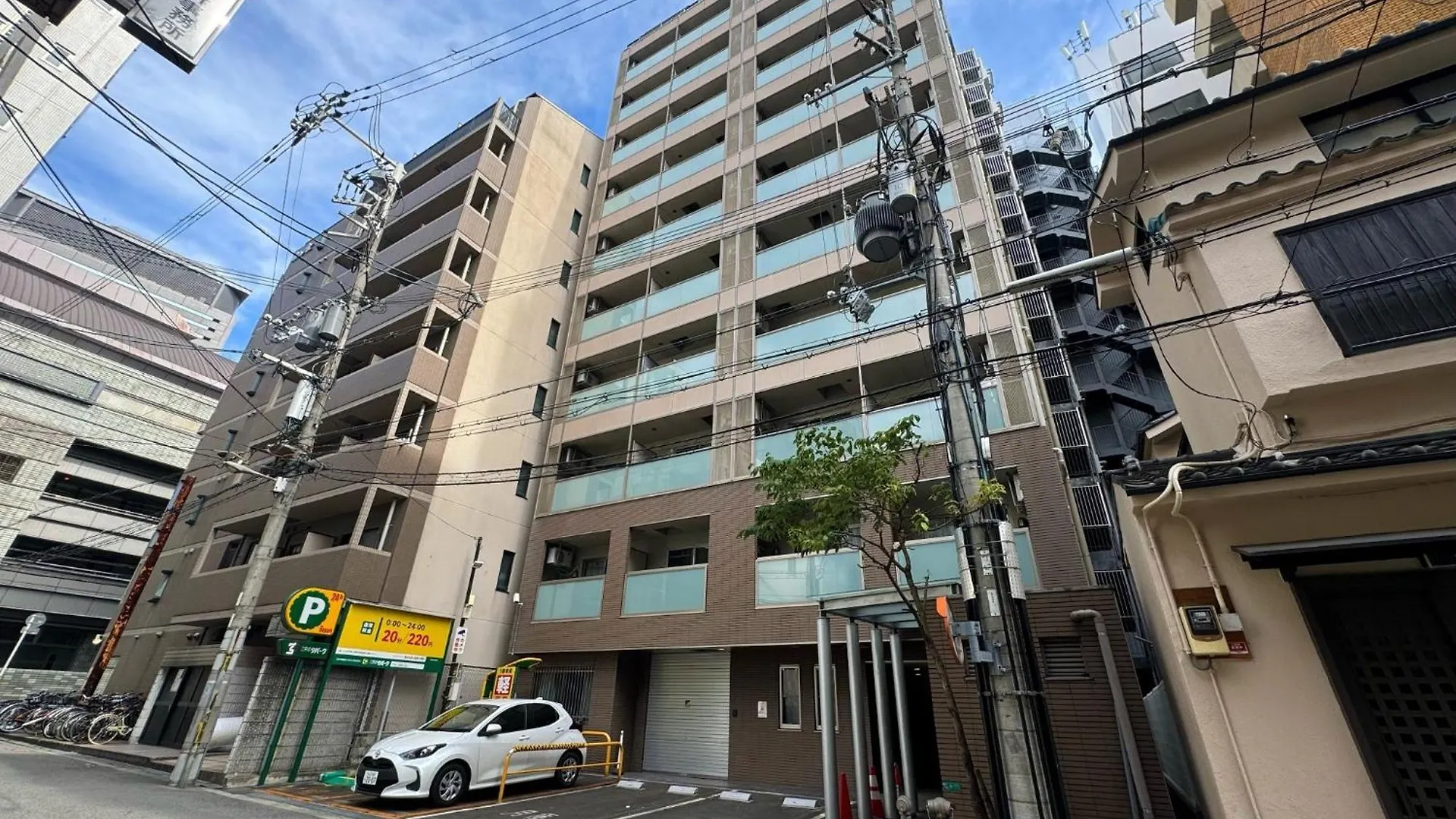 Crystal Court Namba 204, 402, 704, 801, 802, 902 - Vacation Stay 17706 Osaka Appartamento